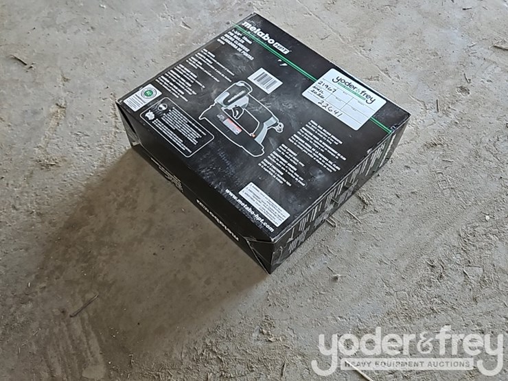 metabo-hpt-1-3/8"-cordless-pin-nailer-image-1