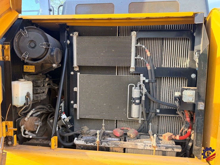 2019-deere-160g-lc-image-66