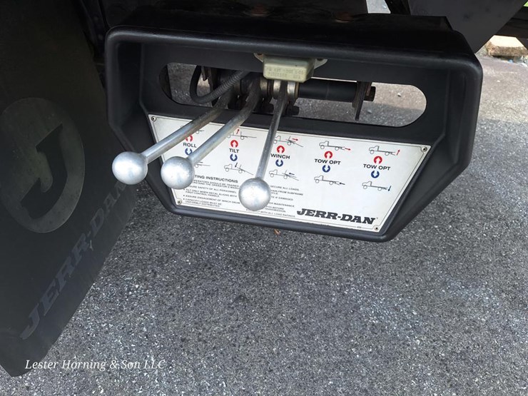 2004-gmc-topkick-image-18