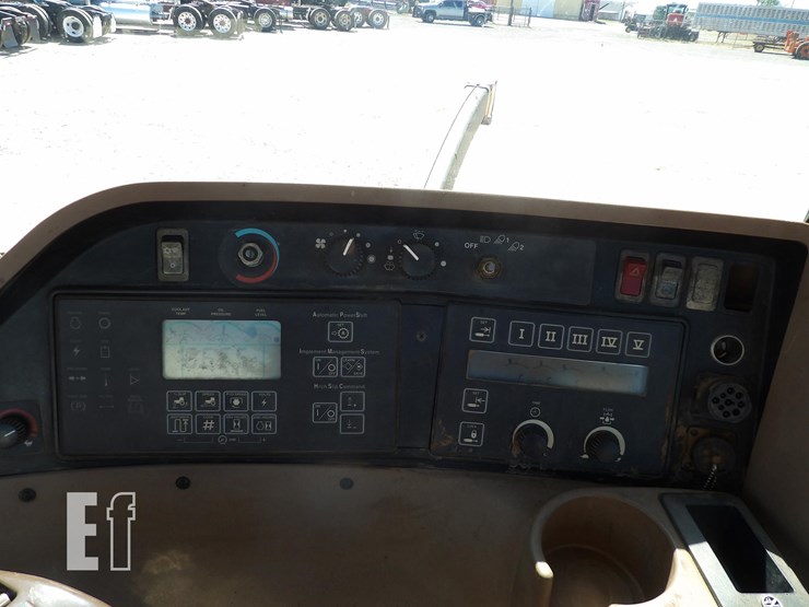 john-deere-8220-image-26