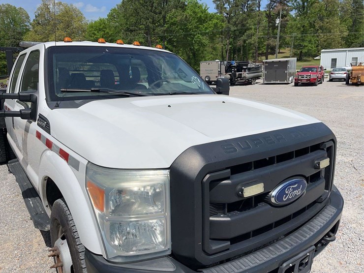 2016-ford-f350-image-15