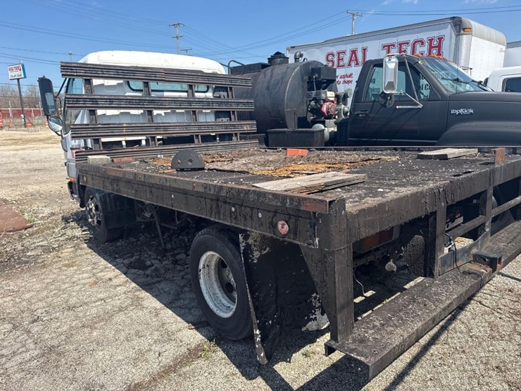 1998-mitsubishi-fuso-fe649-image-5