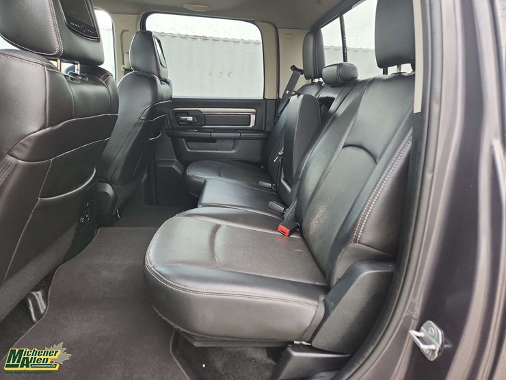 2016-dodge-1500-image-15