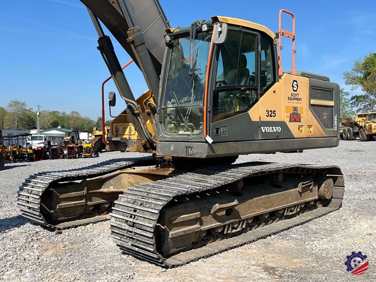 2017-volvo-ec300el-image-39