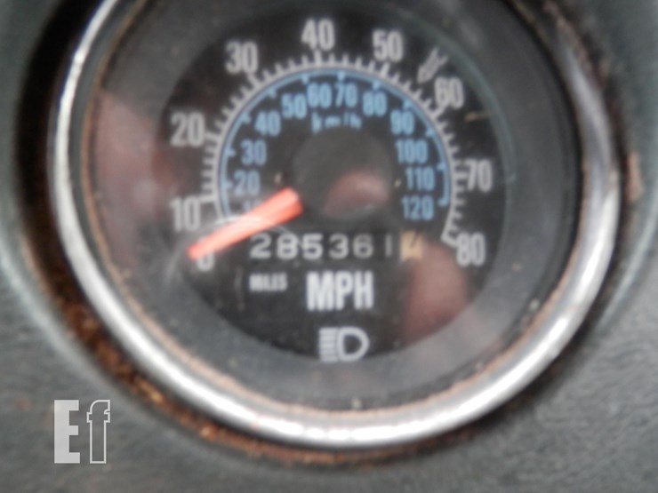 1992-mack-rd688s-image-17