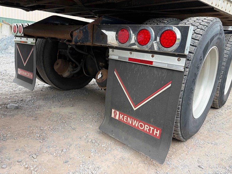 2001-kenworth-t800-image-5