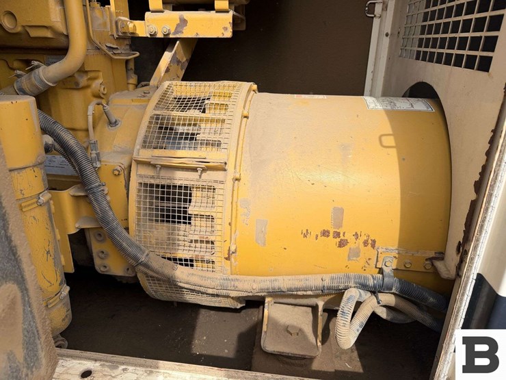 caterpillar-xq225-image-17