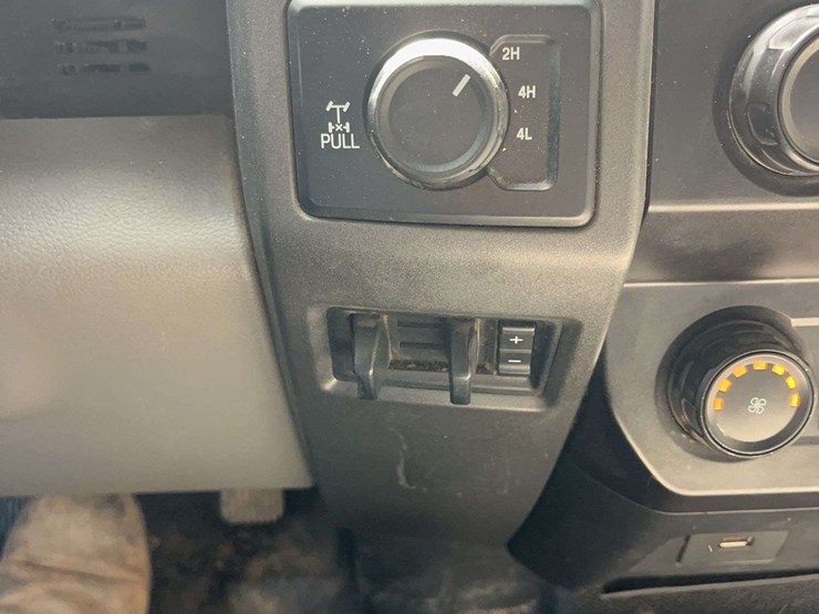 2020-ford-f250-image-9