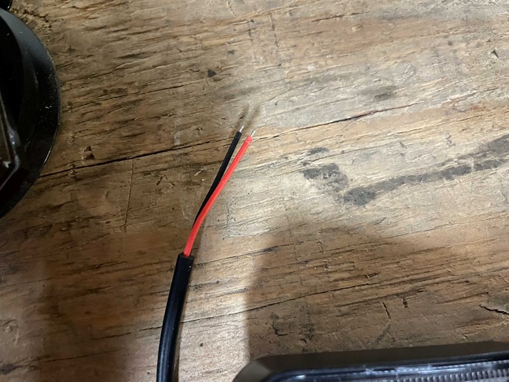 #2422-•-(2)-led-work-lights,-3.5"-square,-12vdc-(pr12)-image-4