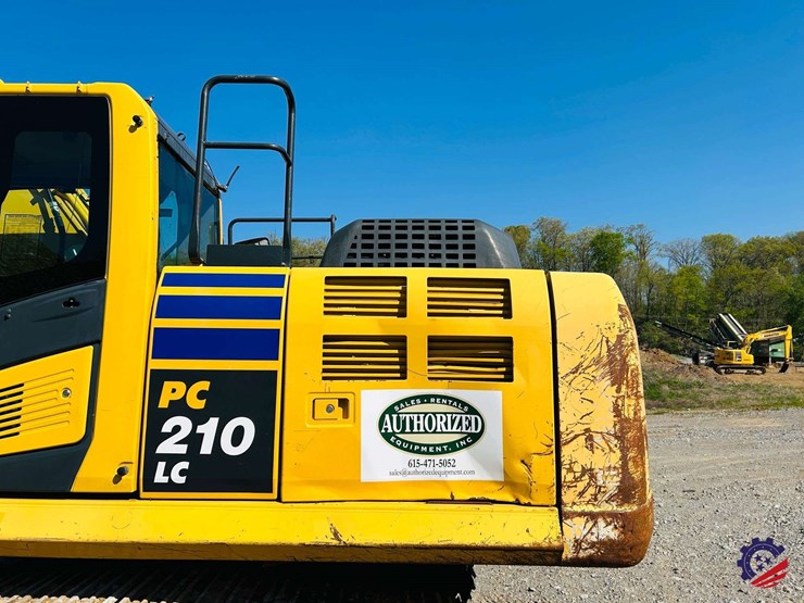 2015-komatsu-pc210-lc-image-94