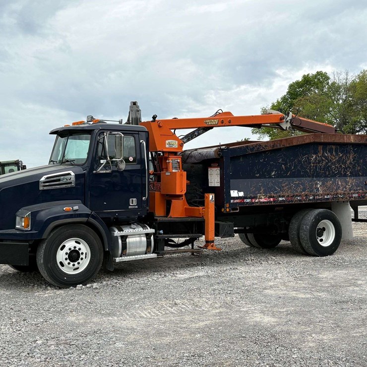 2019 WESTERN STAR 4700
