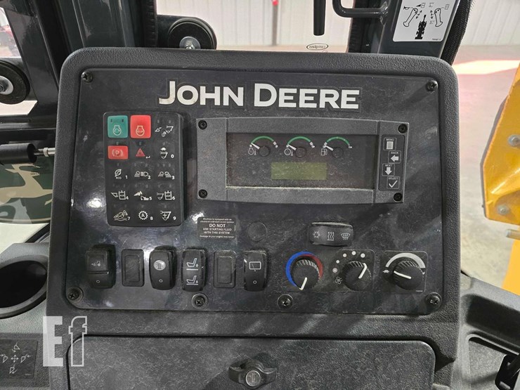 2023-deere-320-p-tier-image-16