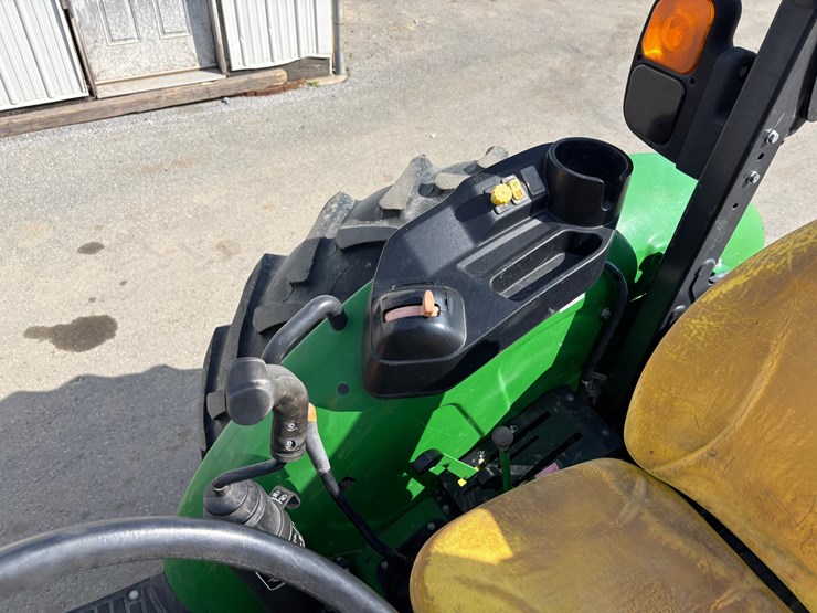 john-deere-5075e-image-21