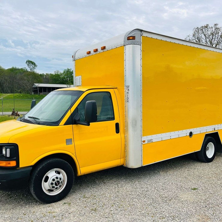 2009 GMC Savana S/A Enclosed Roadside Service Truck