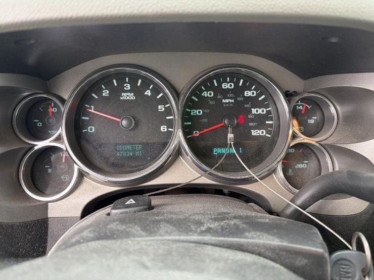 2012-gmc-sierra-2500-image-17