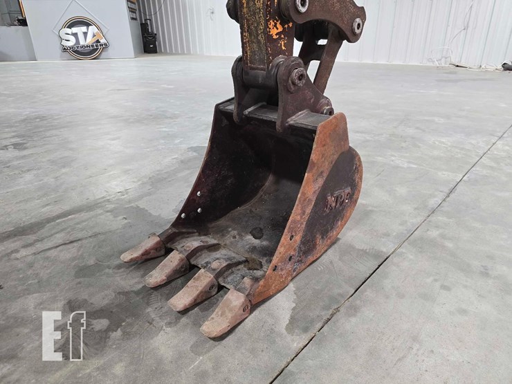 2013-hyundai-robex-35z-9-image-9