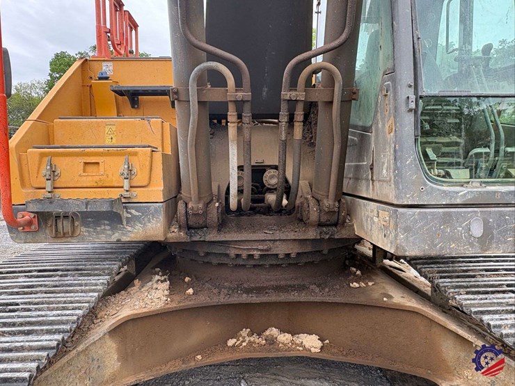 2017-volvo-ec300el-image-36