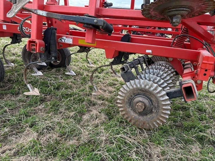 kuhn-landsman-6205-field-finisher-image-16