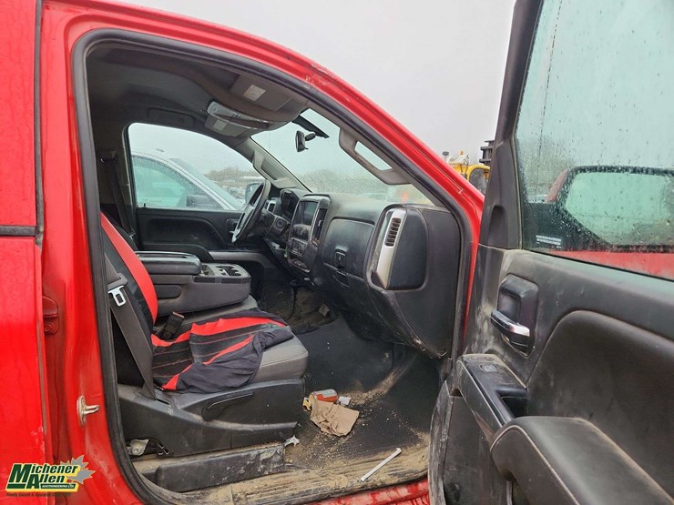 2019-chevrolet-silverado-2500hd-image-25