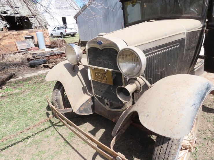1930-ford-2dr-sedan-image-22