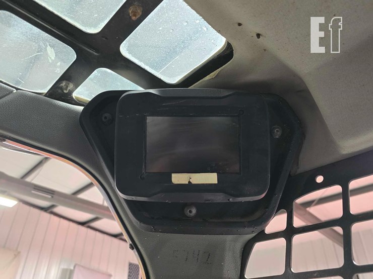 2020-bobcat-t76-image-19