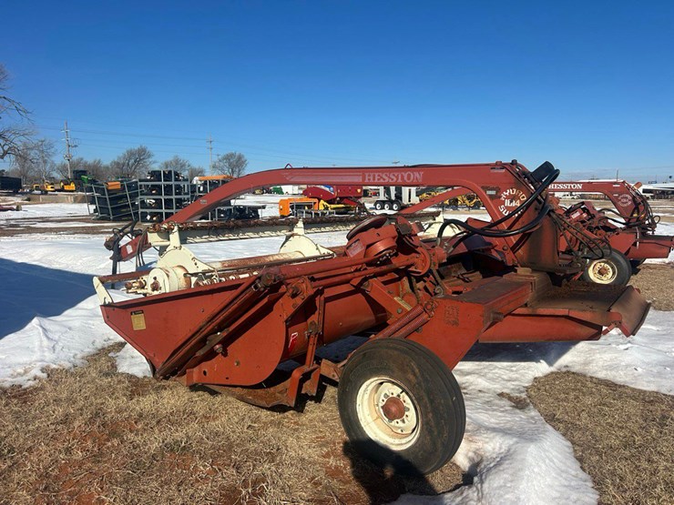 hesston-1014-image-7