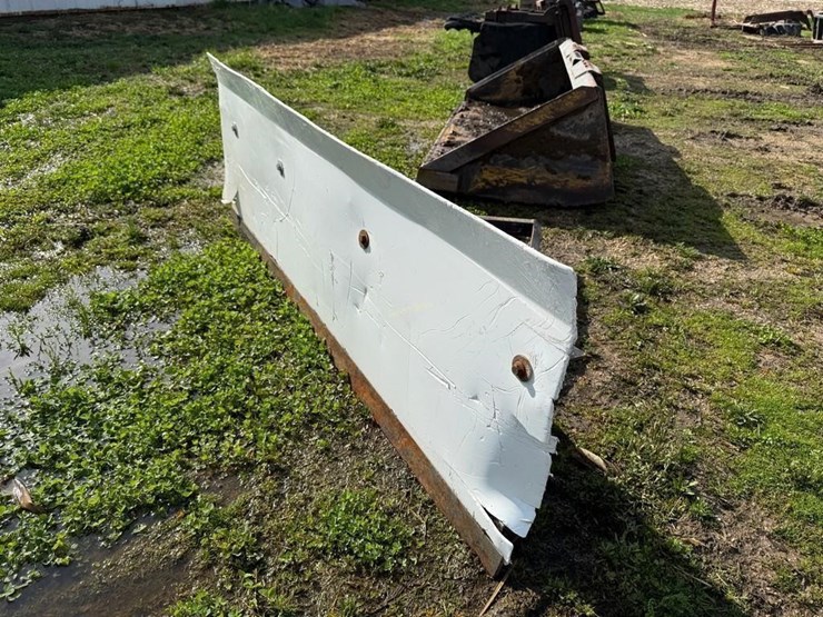 silage-push-up-blade-for-skidsteer-bucket-image-1