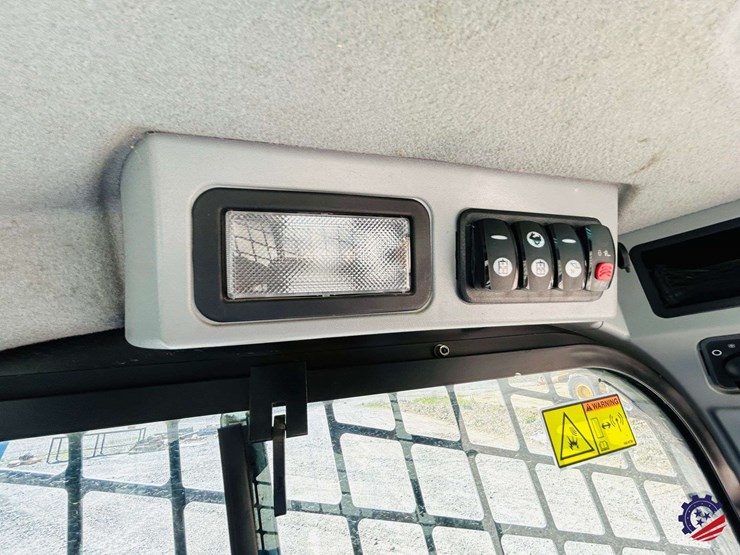 2018-caterpillar-299d2-image-54