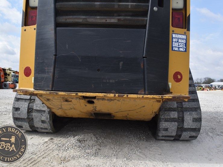 2017-caterpillar-259d-image-27