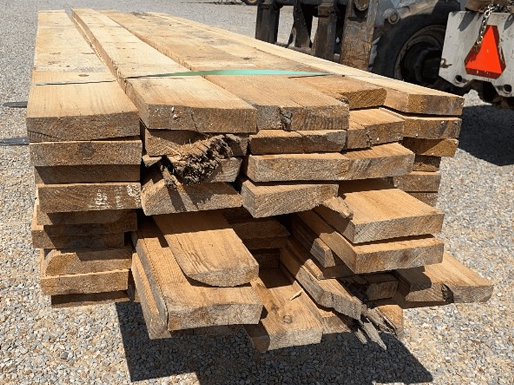 (50)-pine-2"-x-8"-rough-cut-lumber---12-14'-long-image-2