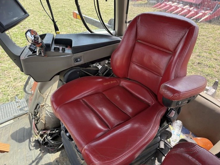 2017-case-ih-mx280-afs-magnum-tractor-image-28