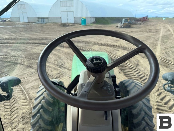 2014-john-deere-8295r-image-75