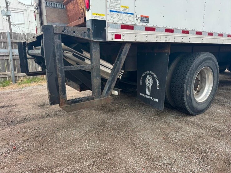 2016-kenworth-k370-image-3