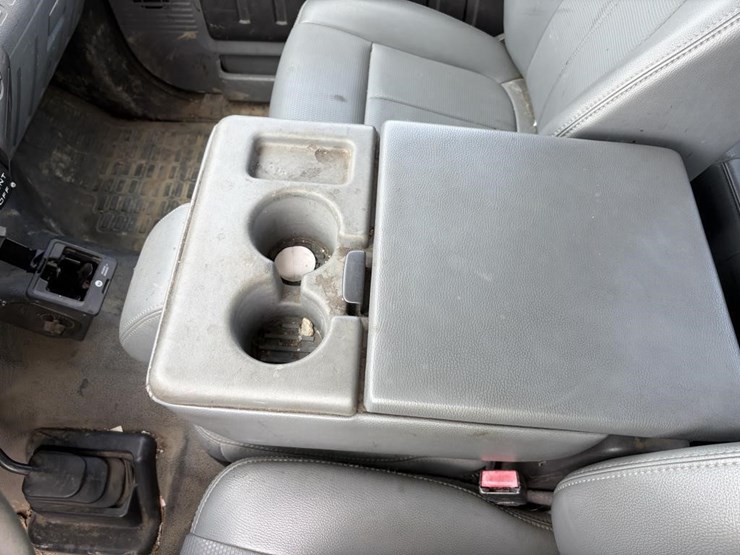 2011-ford-f250-image-18