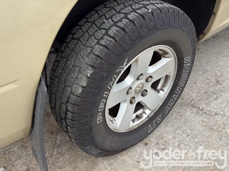 2011-dodge-ram-1500-image-21