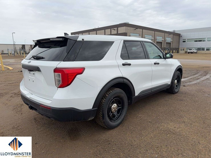 2020-ford-explorer-police-interceptor-image-4