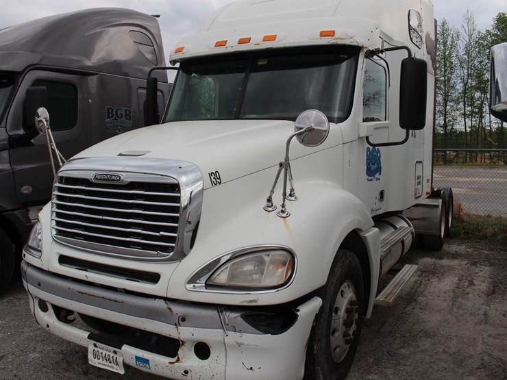 2015-freightliner-columbia-tractor-glider-2015-freightliner-columbia-3alxa7005fdgh5950-mileage:-image-56