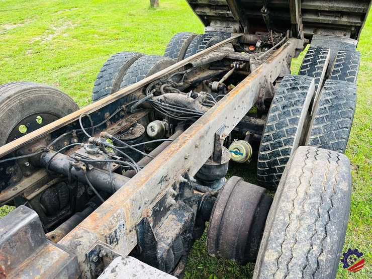 2000-western-star-4900-image-77