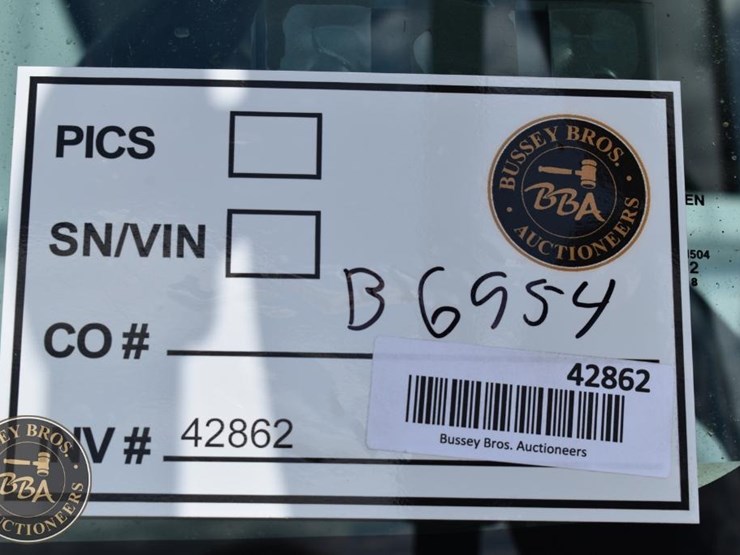 2005-international-durastar-4300-image-45