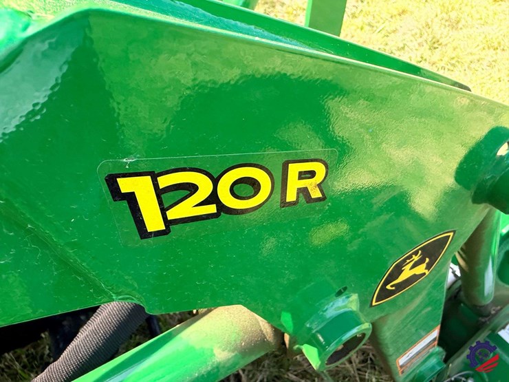 2025-john-deere-1023e-image-50
