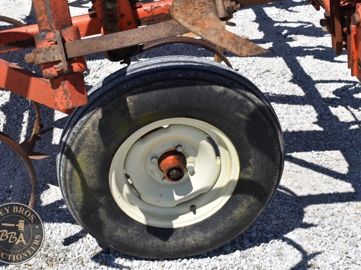 allis-chalmers-1200-image-19