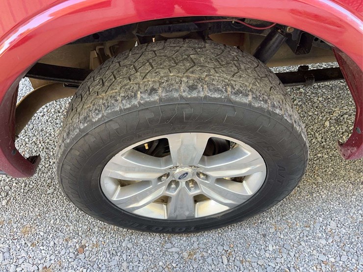 2018-ford-f150-platinum-image-17