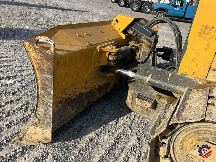 2017-deere-700k-xlt-image-28