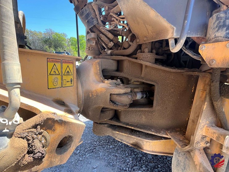 2010-volvo-a40e-image-44