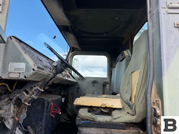 2002-oshkosh-mk23-image-50