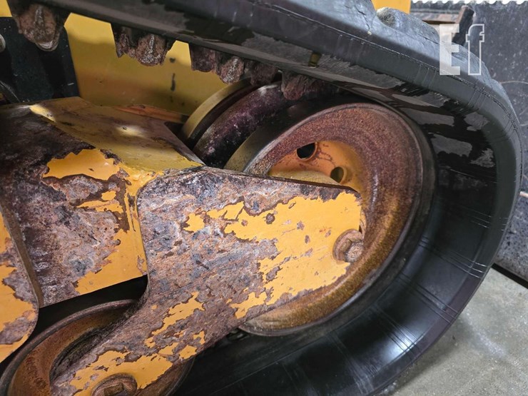 2020-caterpillar-289d3-image-34