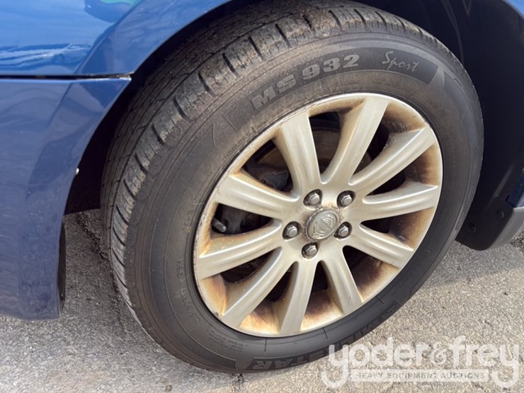 2010-chrysler-sebring-image-7