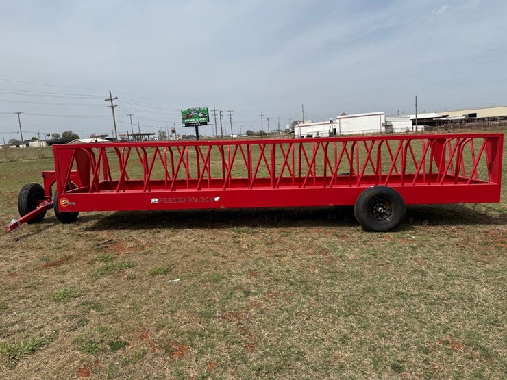 2026-theissen-hay-feeder-trailer-image-1