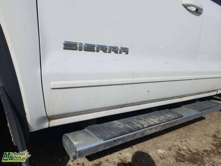 2015-gmc-sierra-1500-image-36