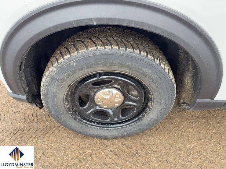 2020-ford-explorer-police-interceptor-image-8